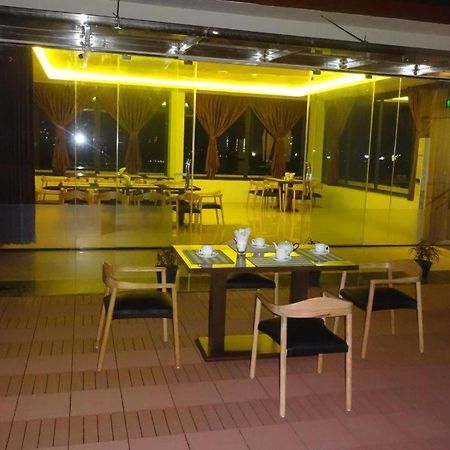Virati Hotel Yangon Exteriör bild